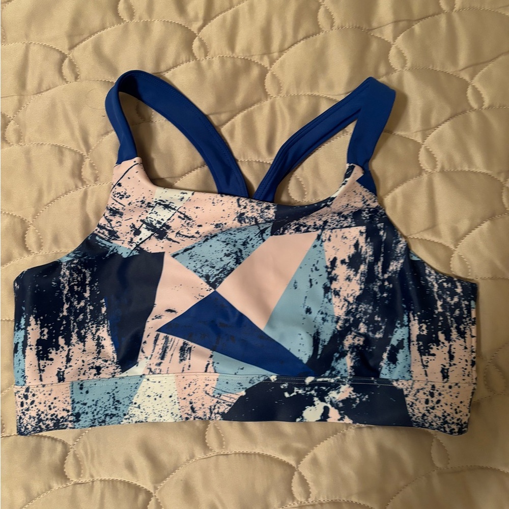 Zella sports top size 14 girls. Super cute!